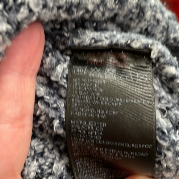 💙URBAN OUTFITTERS oversized heathered blue chunky knit  quarter zip sweater.  M - Picture 5 of 6